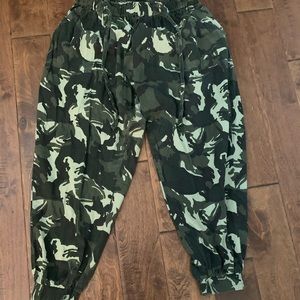 City Chic Camo Pants SZ 16